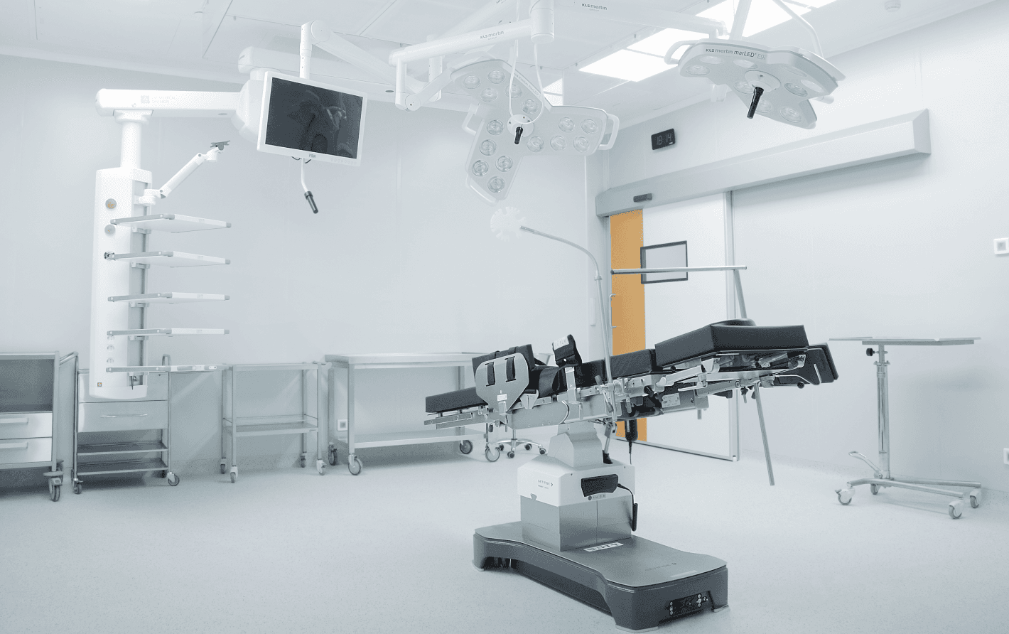 clean and operating rooms - проектирование освещения от компании Световые Технологии